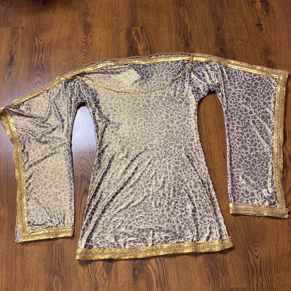 🌷 Beautiful 🌷 Extravagant Bell Sleeve Gold Sequin Leopard Dress From Egypt NWT - Picture 2 of 12